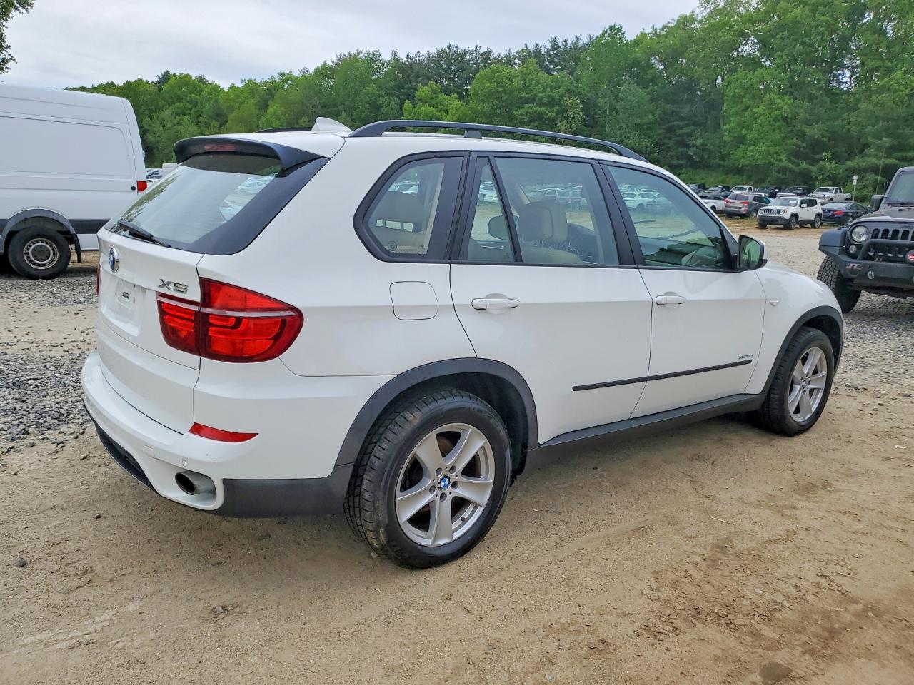 2012 BMW X5 xDrive35I - Фото 3