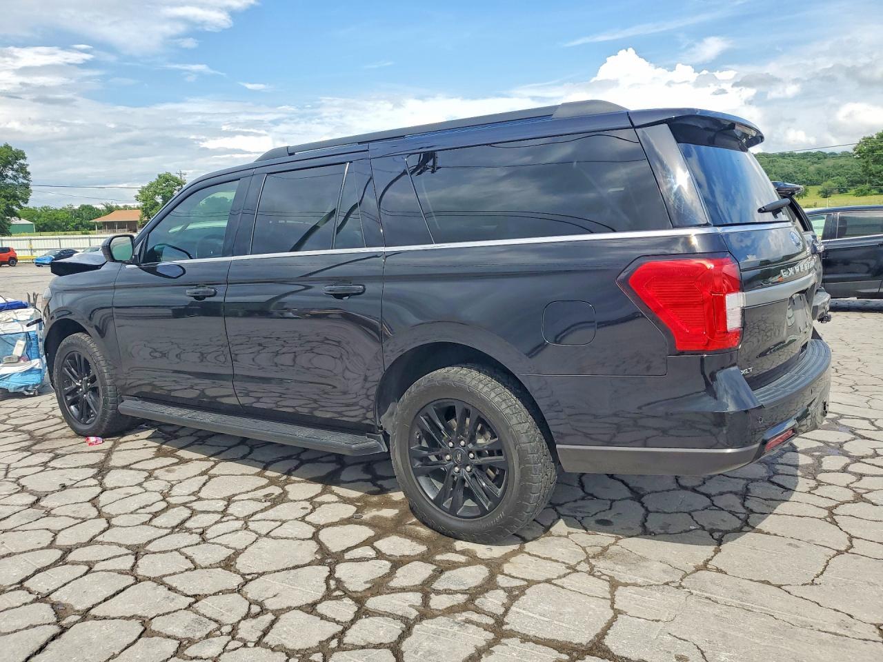 2024 Ford Expedition Max Xlt - Фото 2
