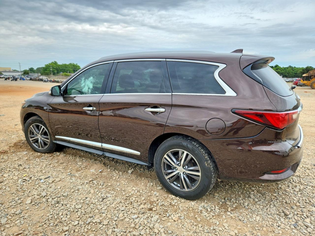 2019 Infiniti Qx60 Luxe - Image 2