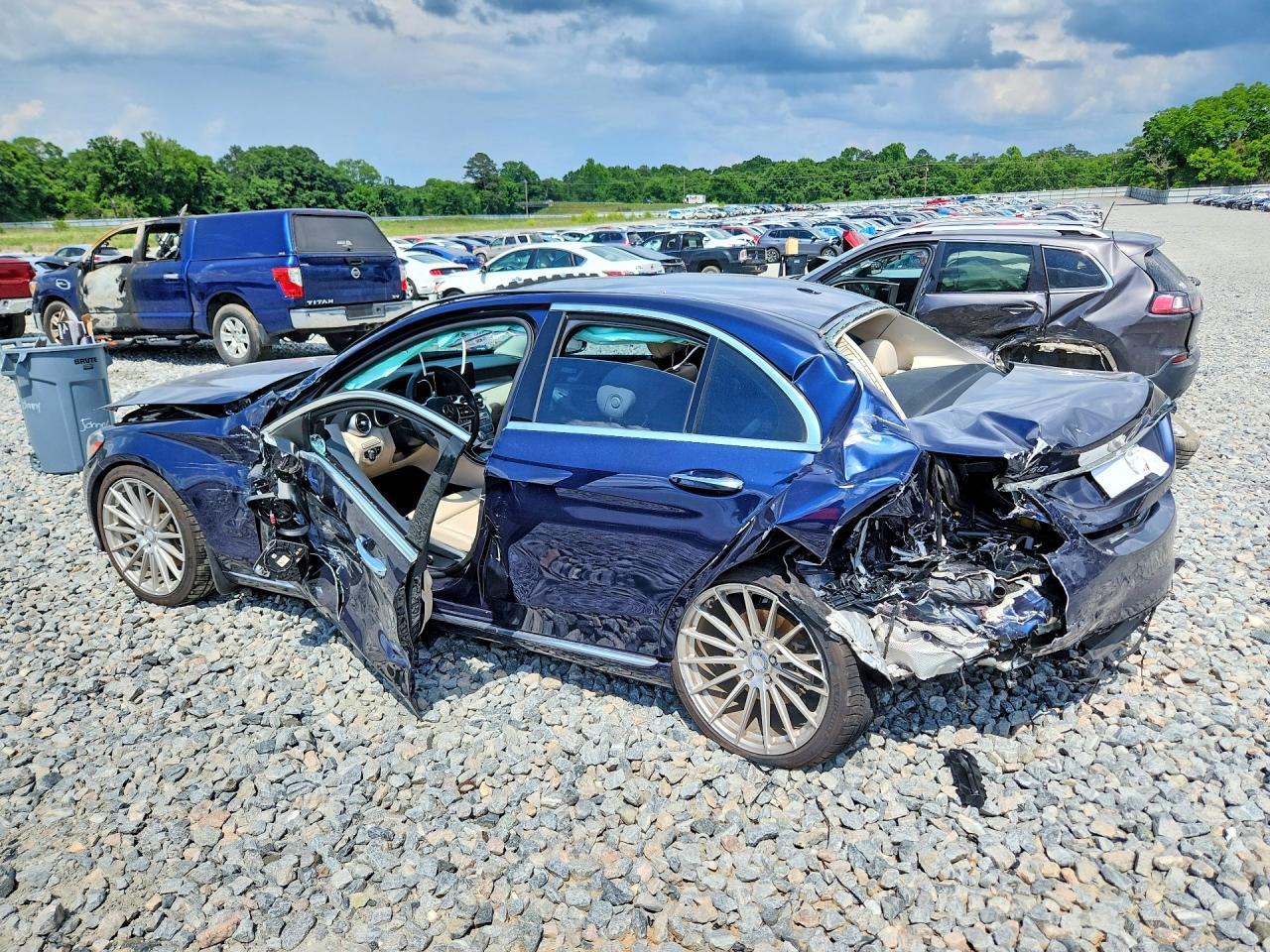 2021 Mercedes-Benz C 300 - Image 2