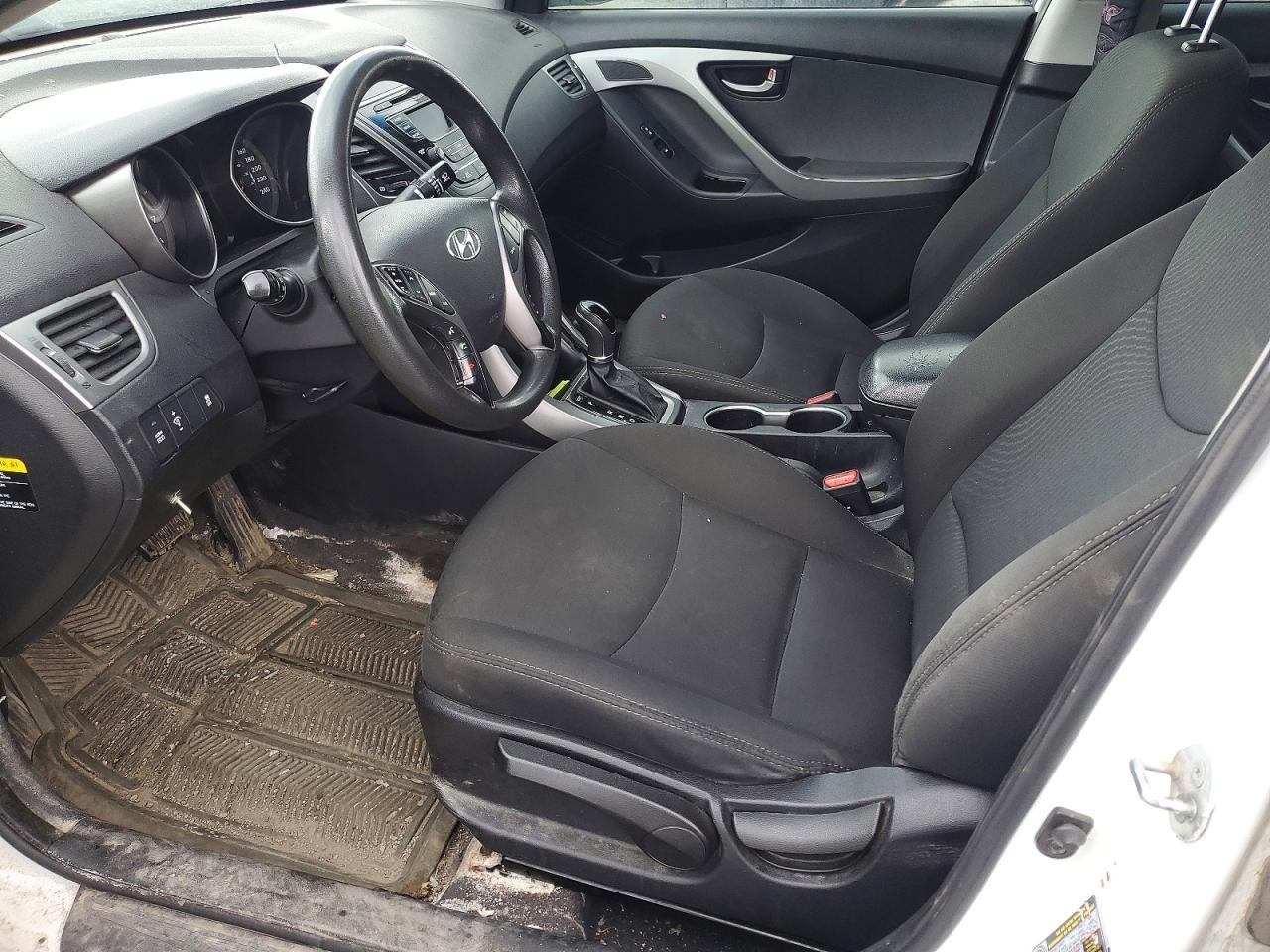 2015 Hyundai Elantra Se - Фото 7