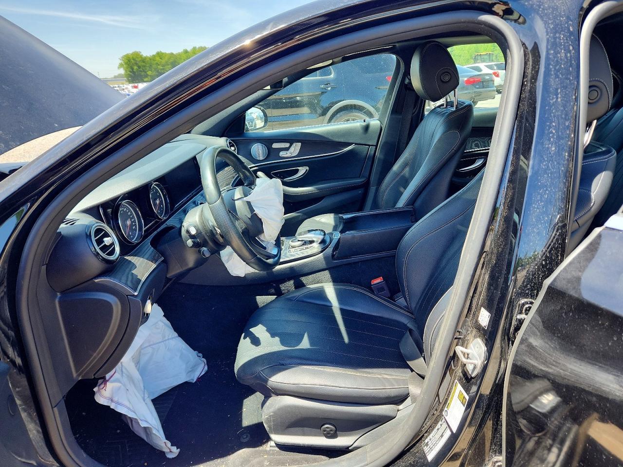 2018 Mercedes-Benz E 300 - Фото 7