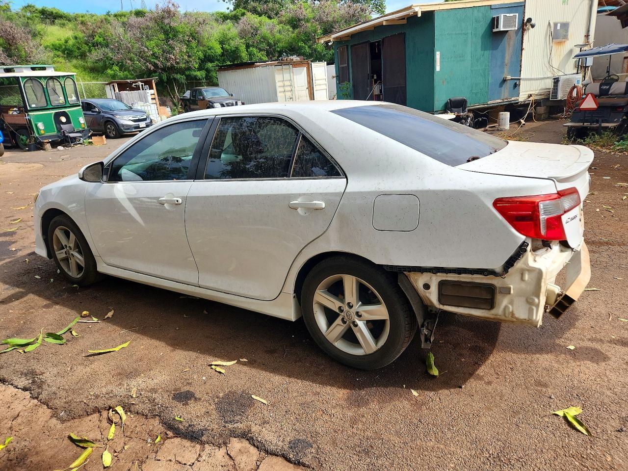 2014 Toyota Camry L - Фото 2