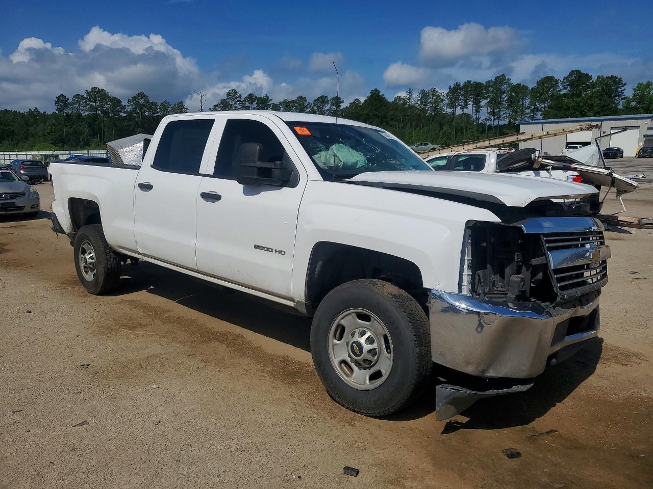 2015 Chevrolet Silverado C2500 Heavy Duty - Фото 4