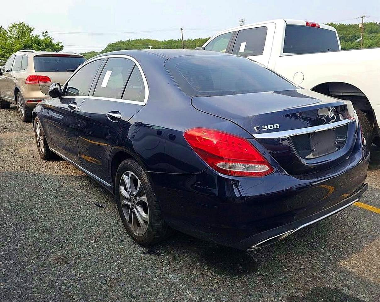 2017 Mercedes-Benz C 300 4Matic - Фото 3