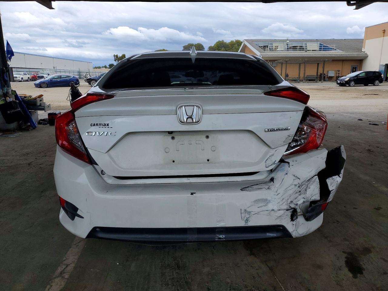 2017 Honda Civic Touring - Фото 6