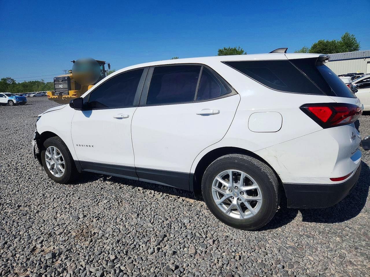 2024 Chevrolet Equinox Ls - Фото 2