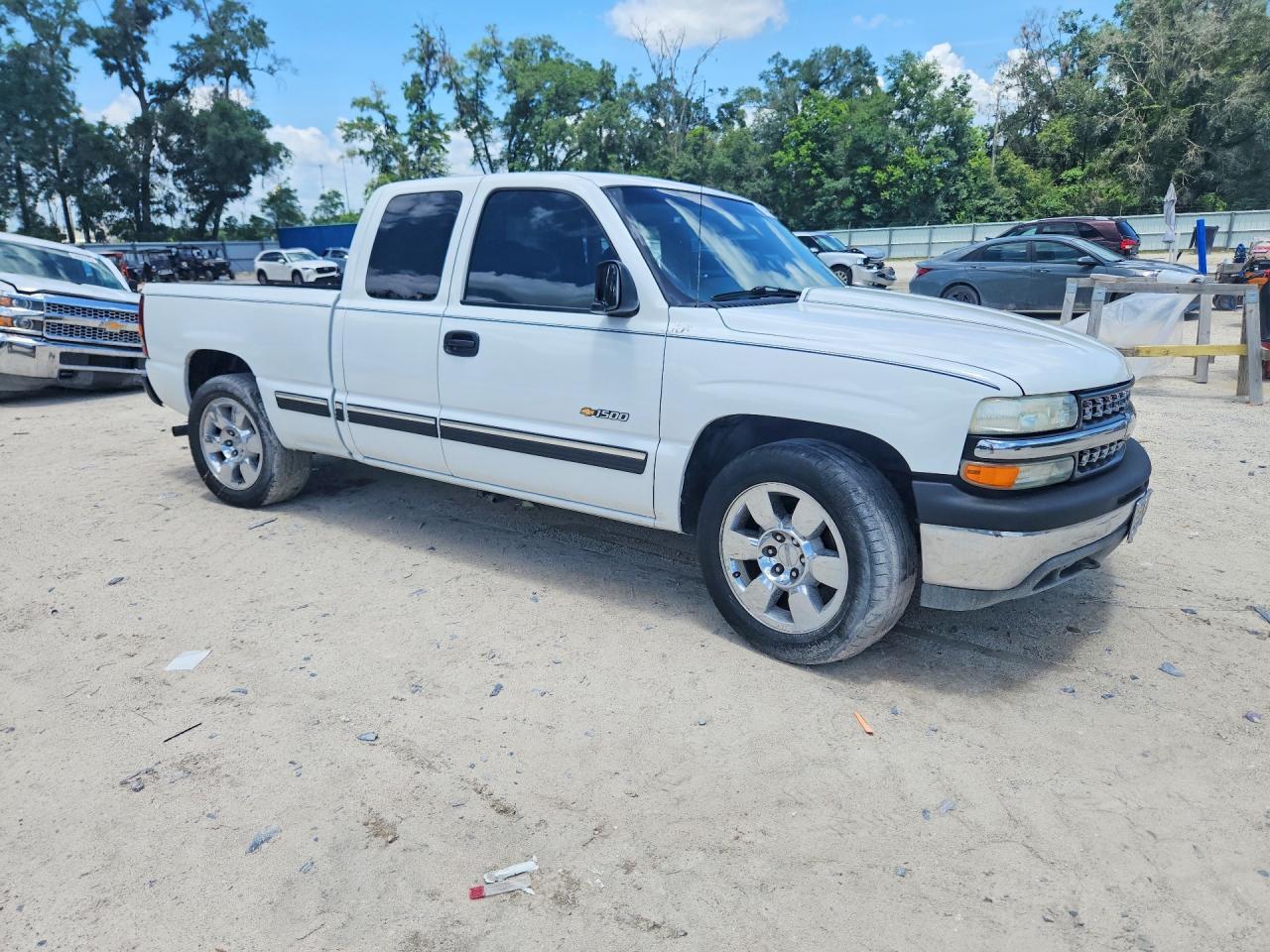 2002 Chevrolet Silverado - Фото 4