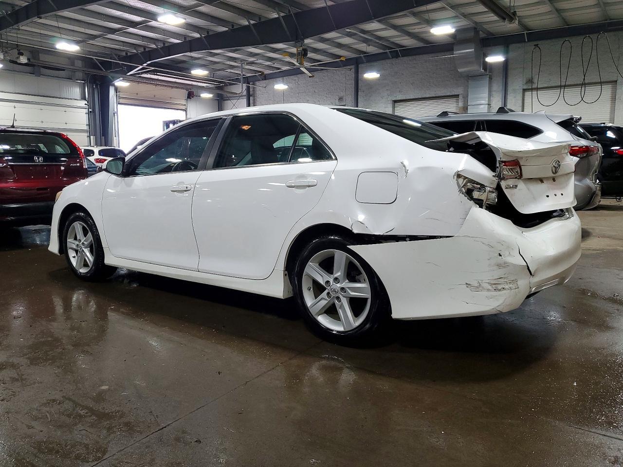 2014 Toyota Camry Se - Фото 2