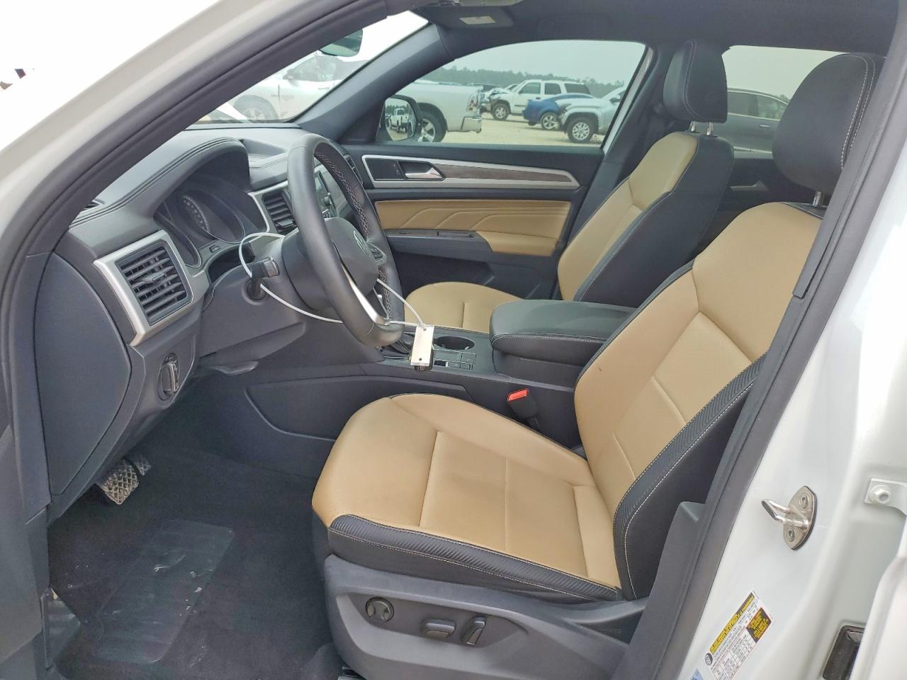 2021 Volkswagen Atlas Cross Sport Se - Image 7