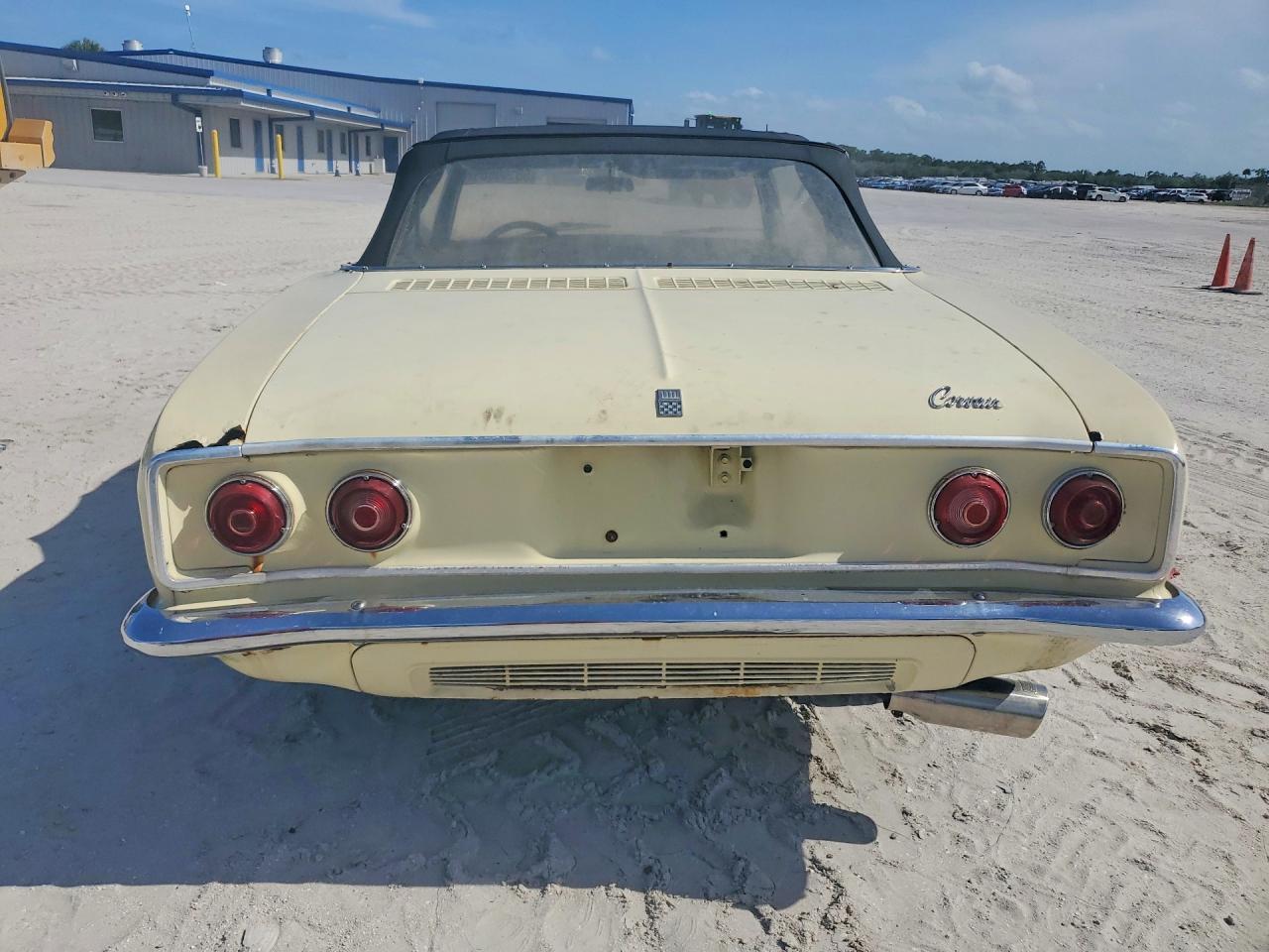 1966 Chevrolet Corvaire - Фото 6