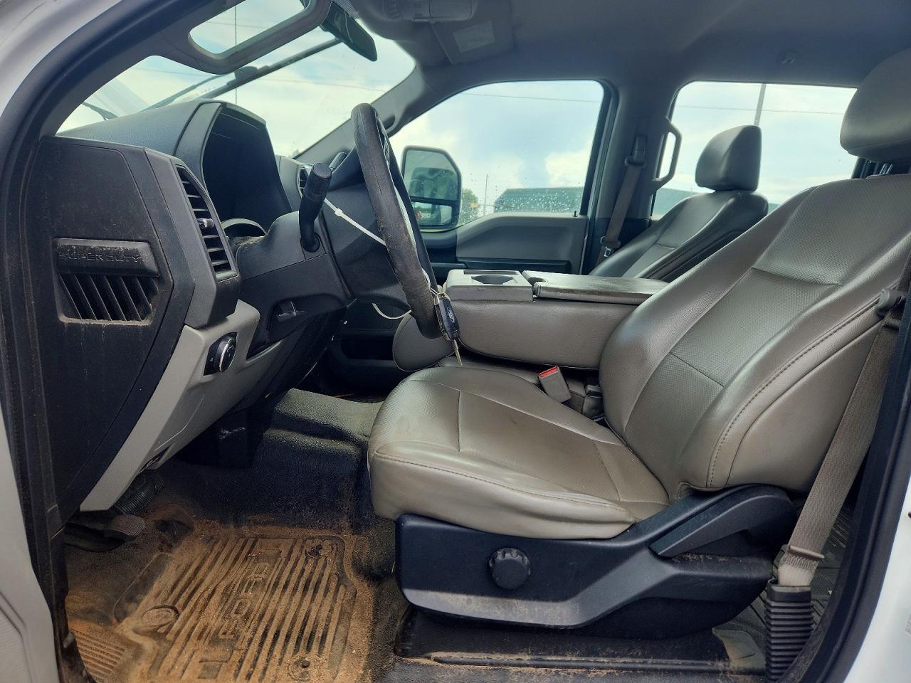 2017 Ford F250 Super Duty - Фото 7