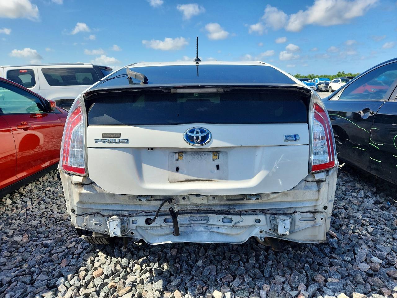 2012 Toyota Prius Three - Фото 6