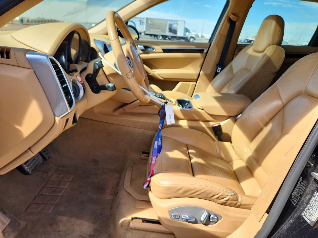 2012 Porsche Cayenne S - Image 7