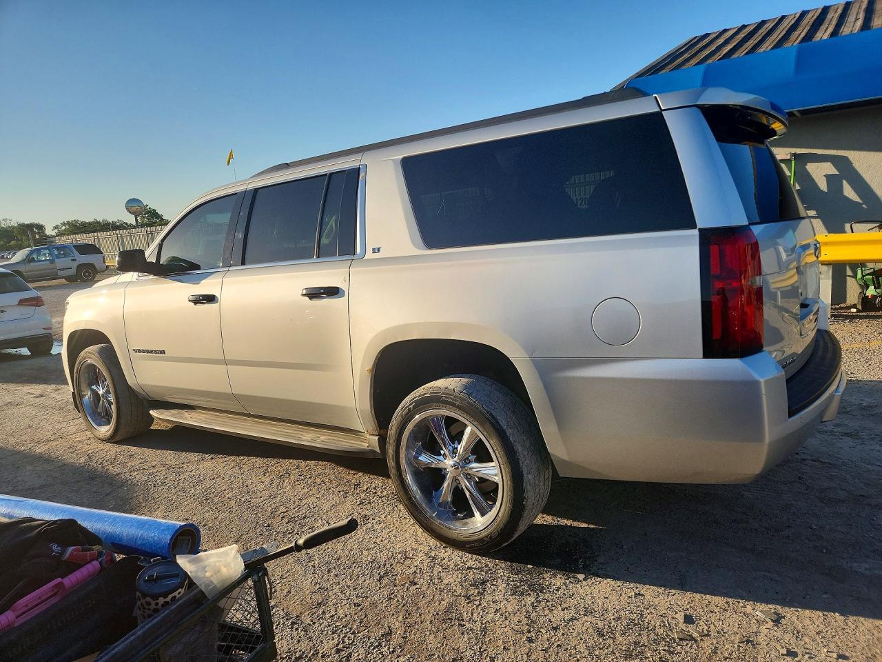 2015 Chevrolet Suburban K1500 Lt - Фото 2