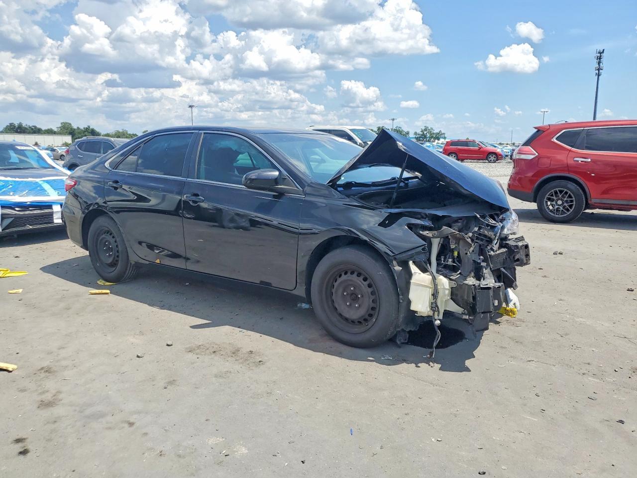 2017 Toyota Camry Le - Фото 4