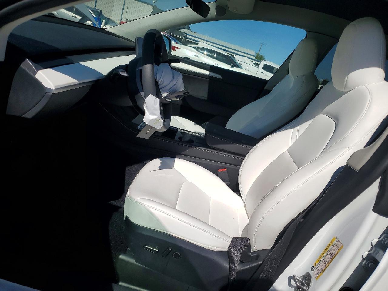2024 Tesla Model Y - Фото 7
