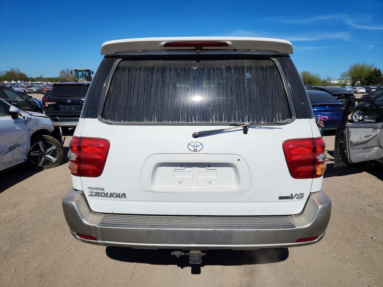 2004 Toyota Sequoia Sr5 - Фото 6