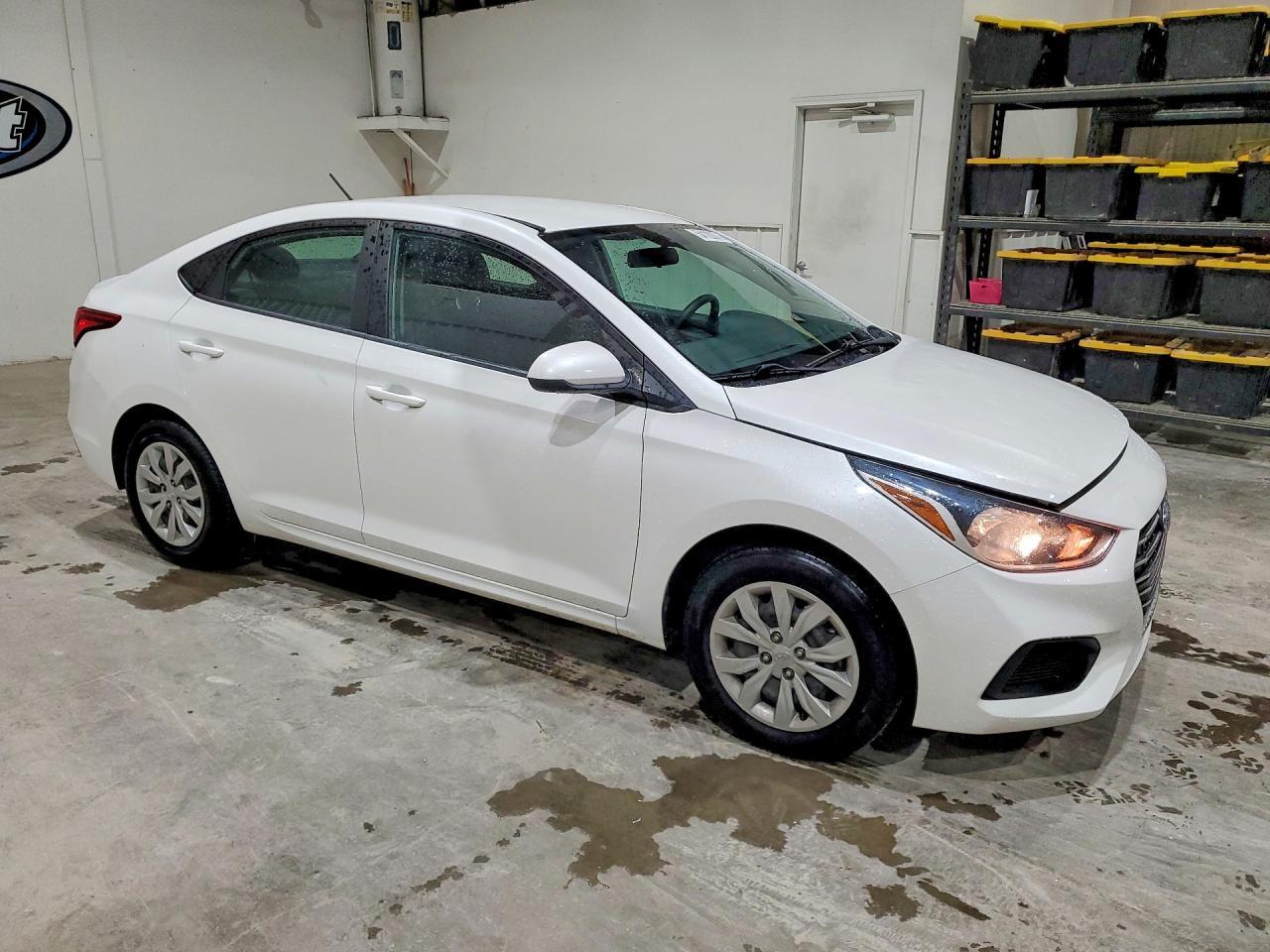 2022 Hyundai Accent Se - Image 4