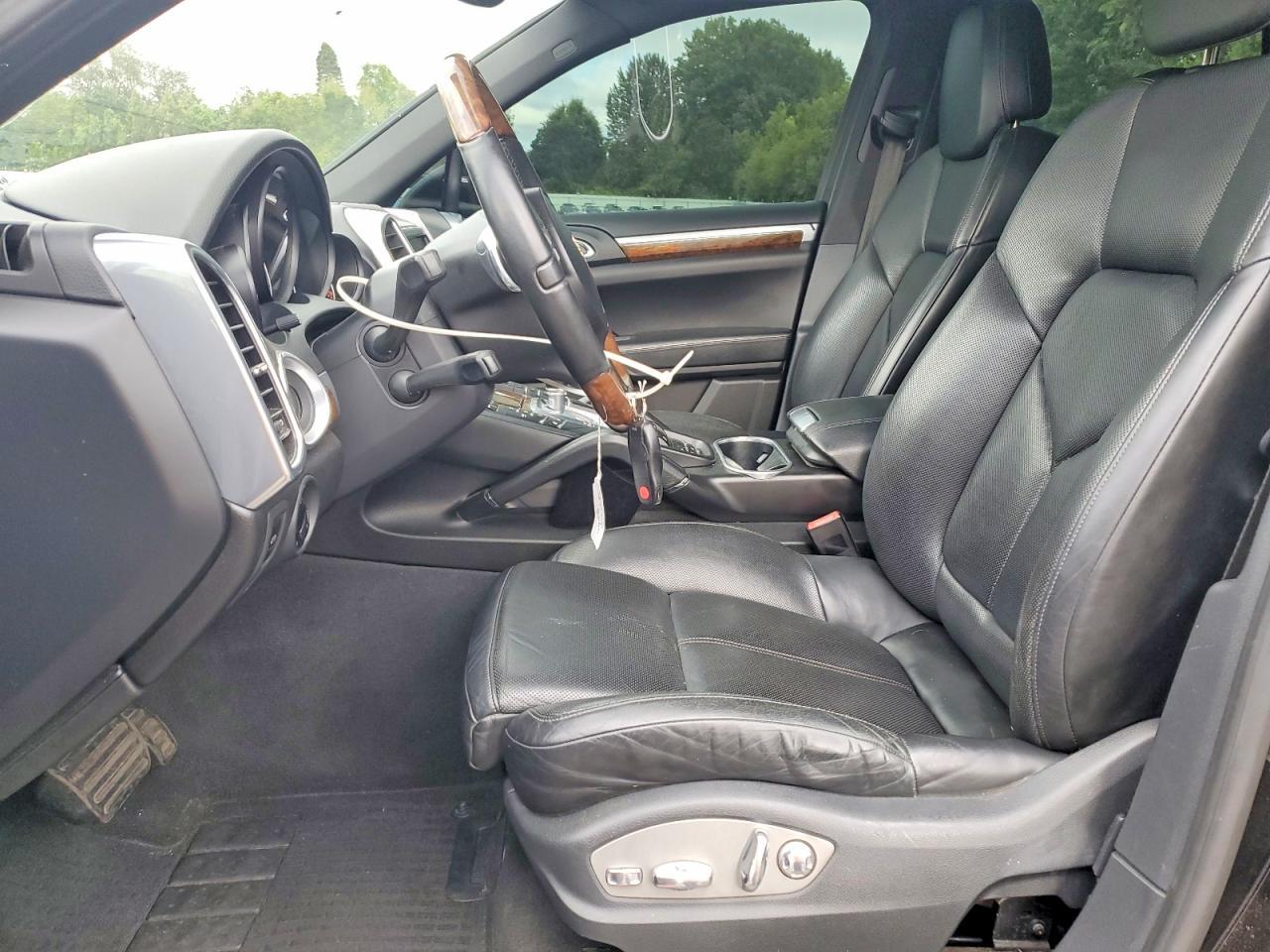 2013 Porsche Cayenne - Image 7
