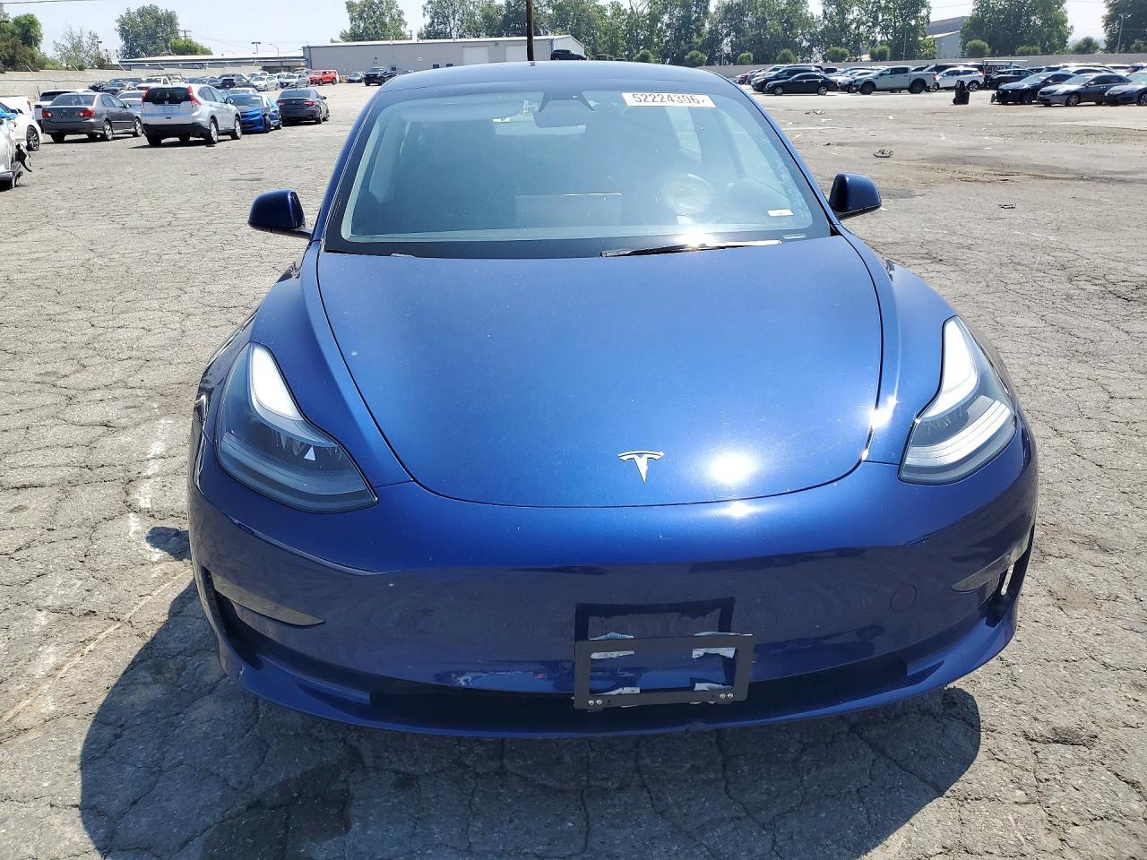 2023 Tesla Model 3 - Фото 5