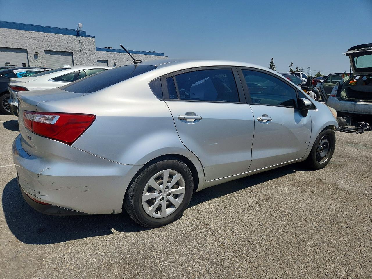 2017 Kia Rio Lx - Фото 3