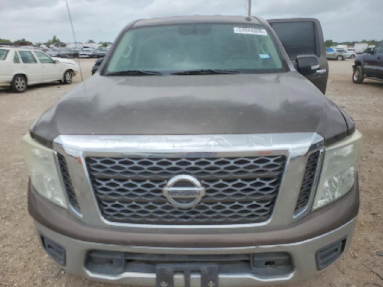 2017 Nissan Titan S - Фото 5