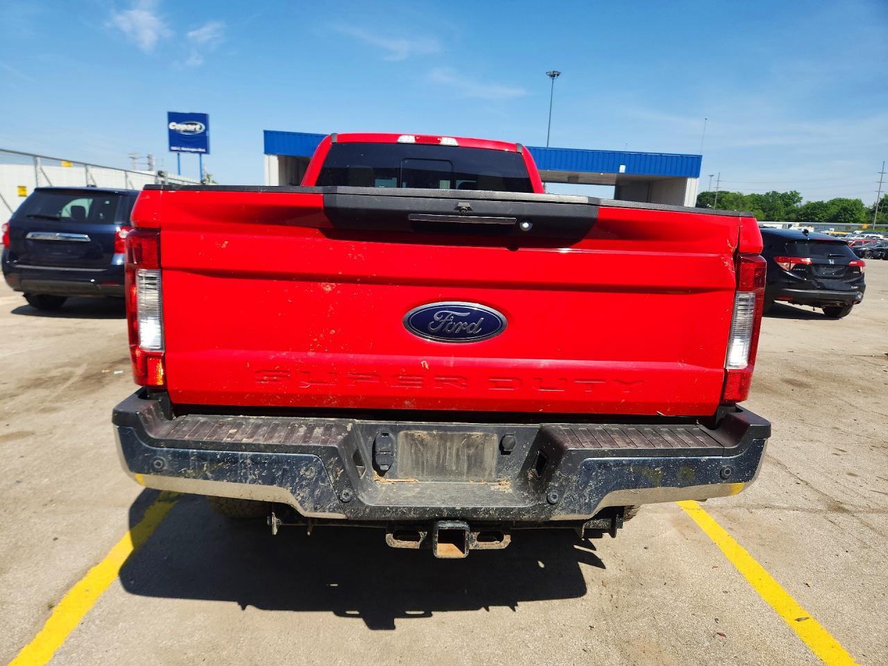 2019 Ford F350 Super Duty - Фото 6