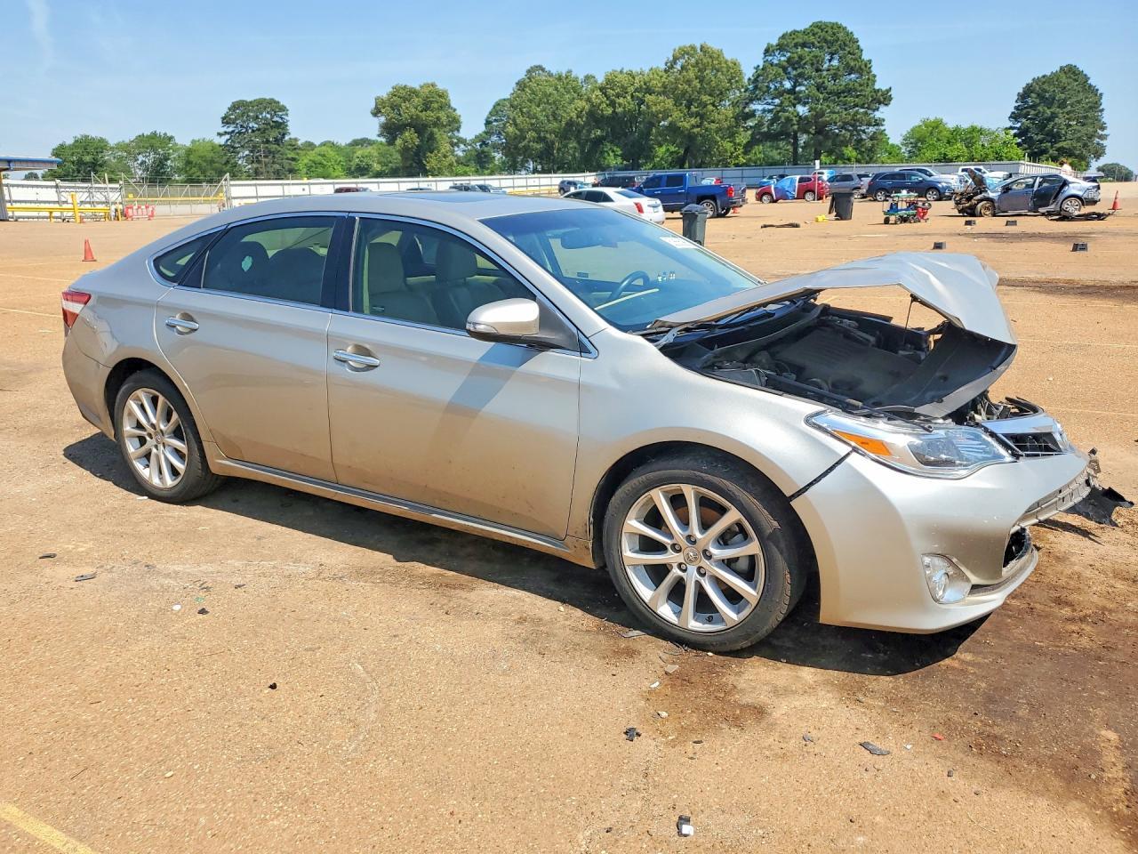 2013 Toyota Avalon Xle Touring - Image 4