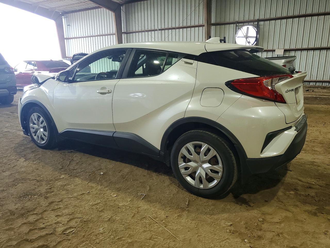 2019 Toyota C-Hr Le - Фото 2