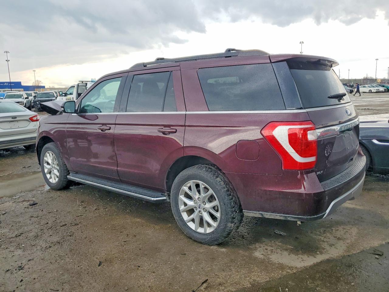 2021 Ford Expedition Xlt - Image 2