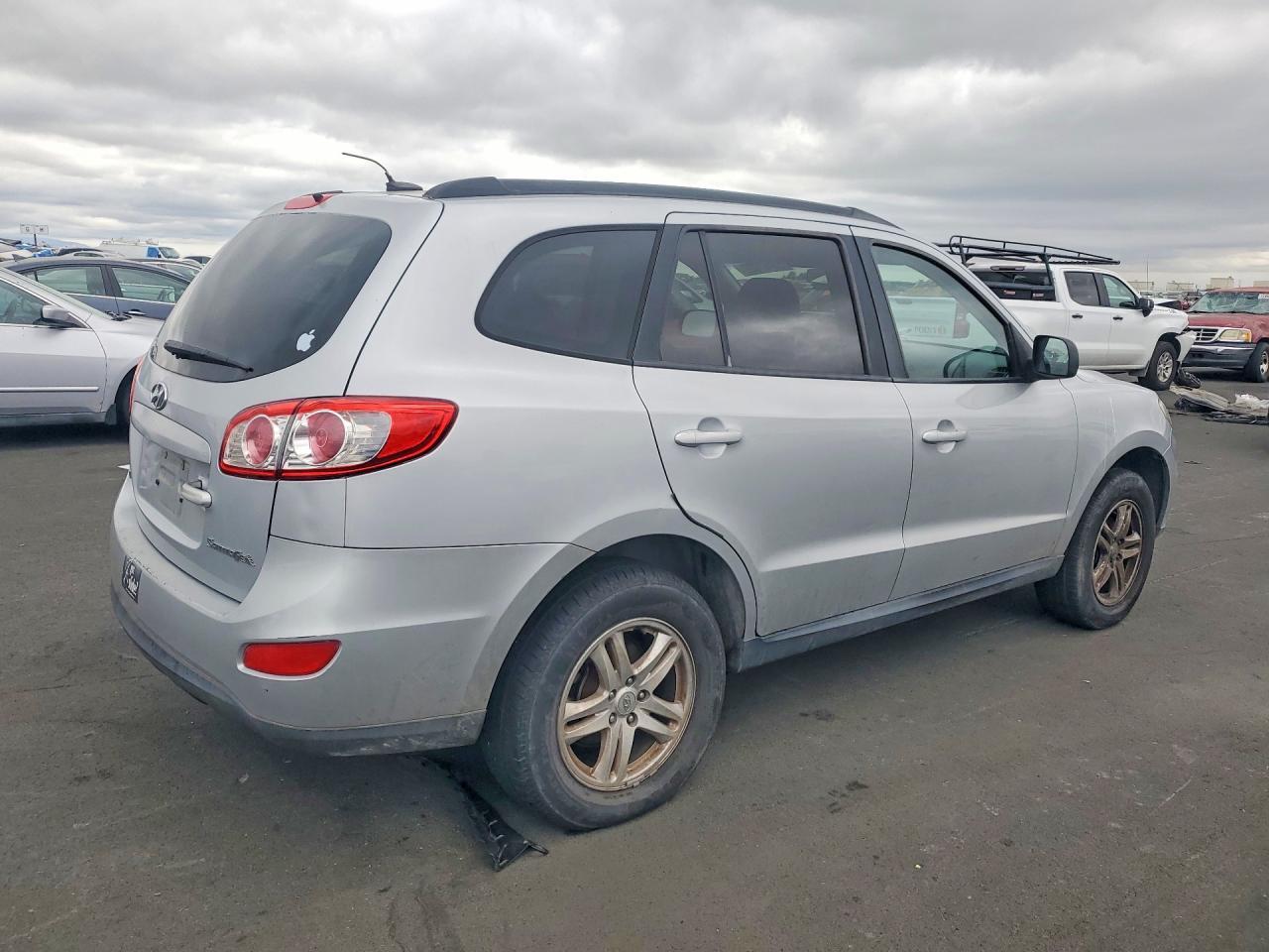 2010 Hyundai Santa Fe Gls - Image 3