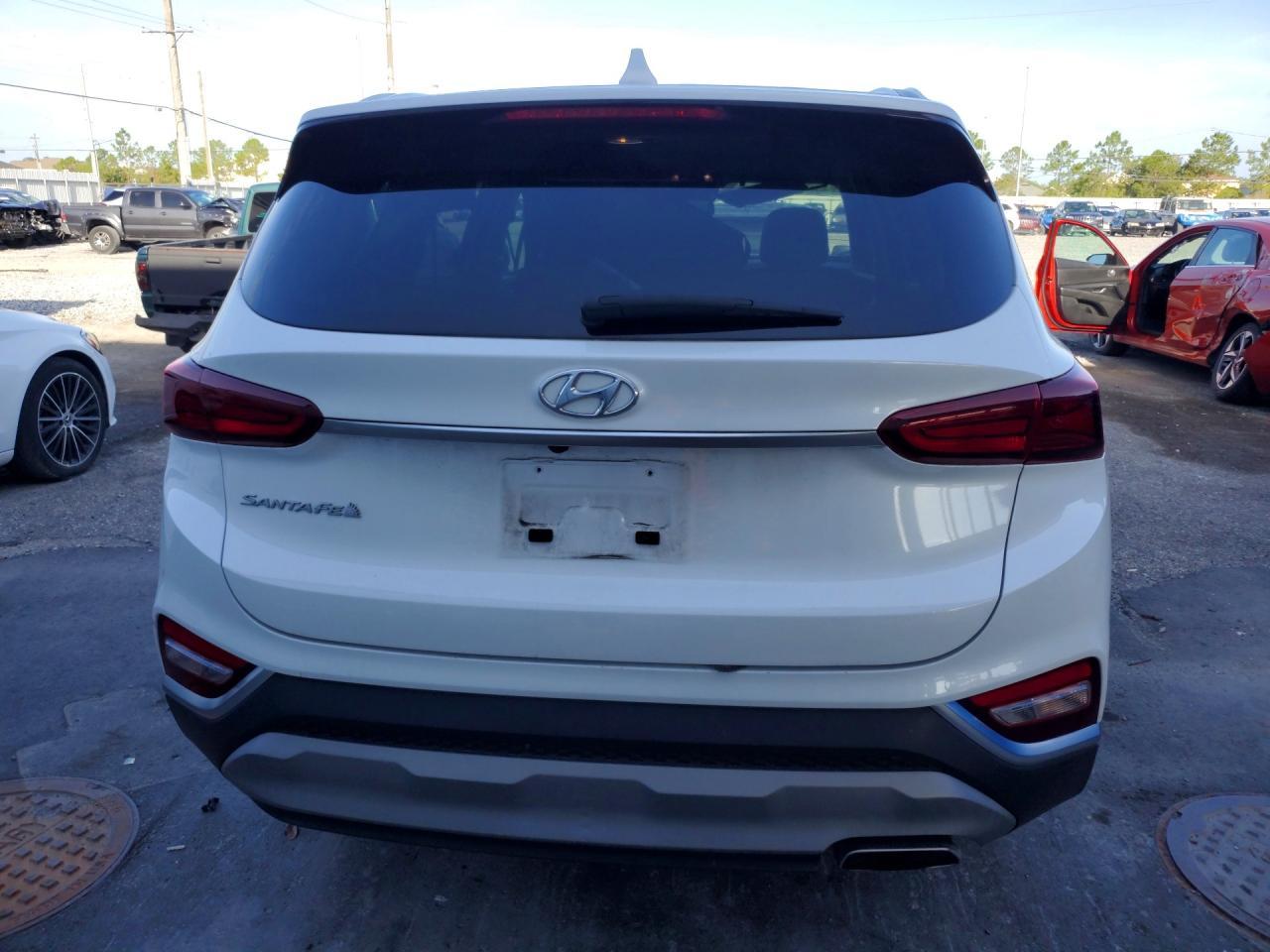 2020 Hyundai Santa Fe Sel - Image 6