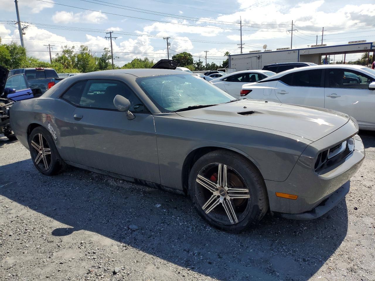 2011 Dodge Challenger - Image 4