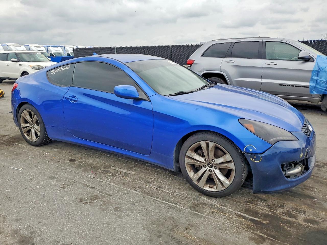 2010 Hyundai Genesis Coupe 2.0T - Фото 4