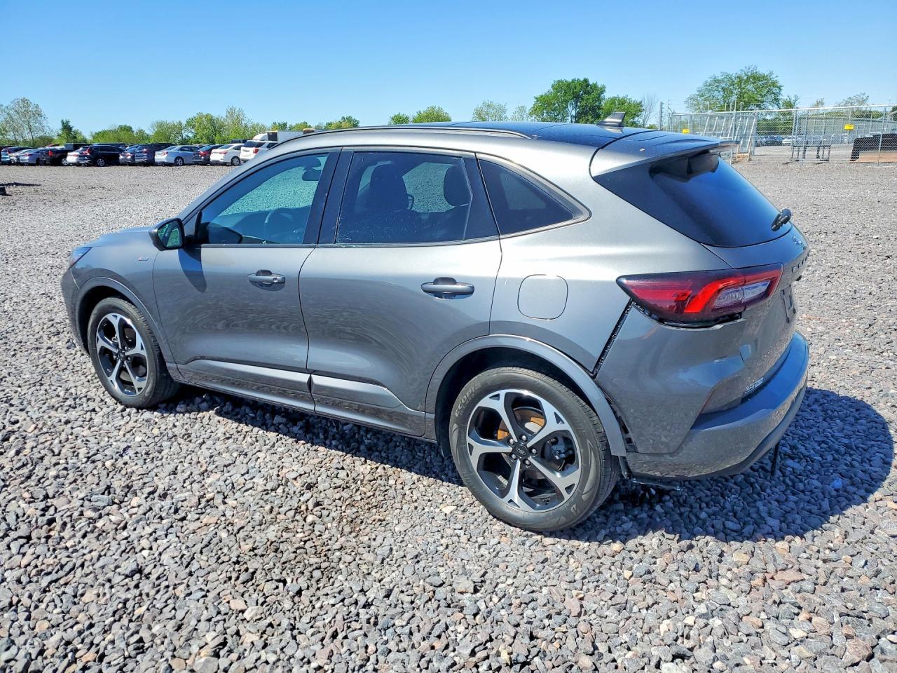 2023 Ford Escape St Line Select - Фото 2