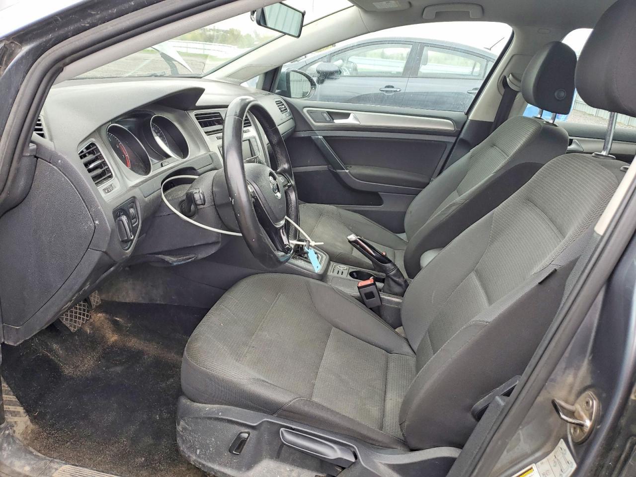 2016 Volkswagen Golf S - Image 7