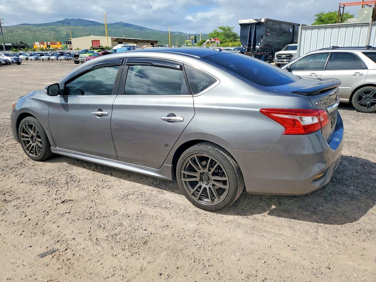 2017 Nissan Sentra Sr Turbo - Image 2