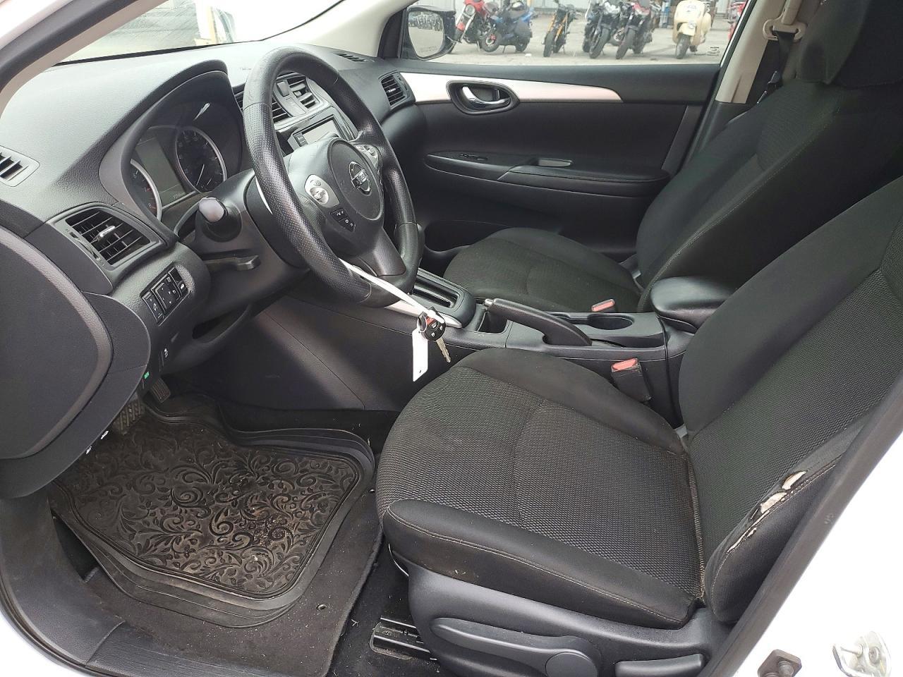 2019 Nissan Sentra S - Image 7