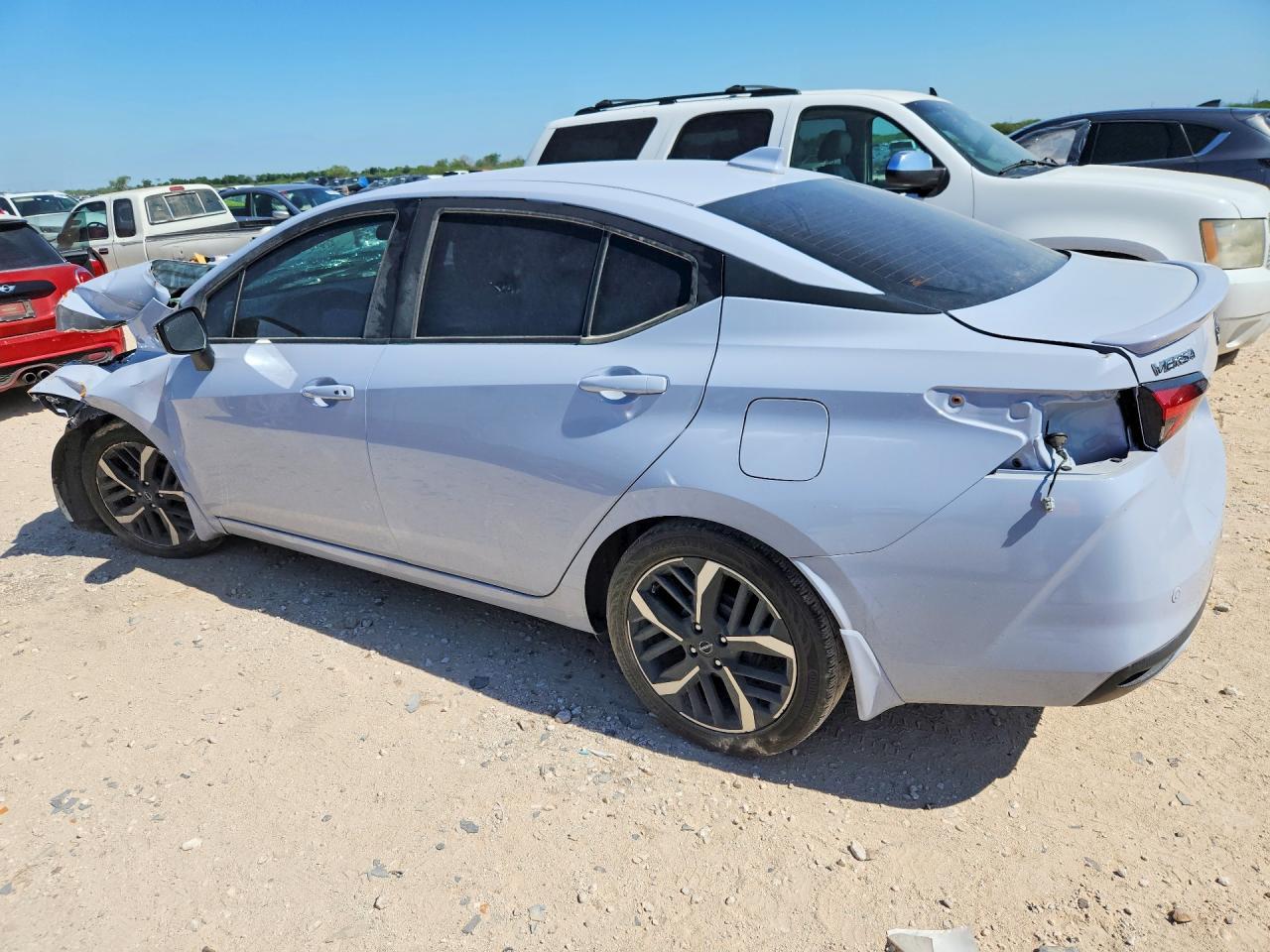 2024 Nissan Versa - Фото 2