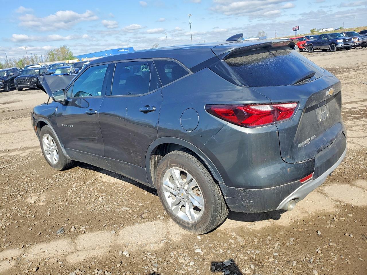 2019 Chevrolet Blazer 2Lt - Image 2