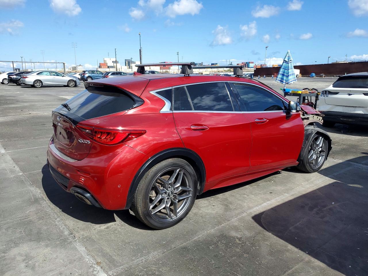 2017 Infiniti Qx30 Base - Фото 3