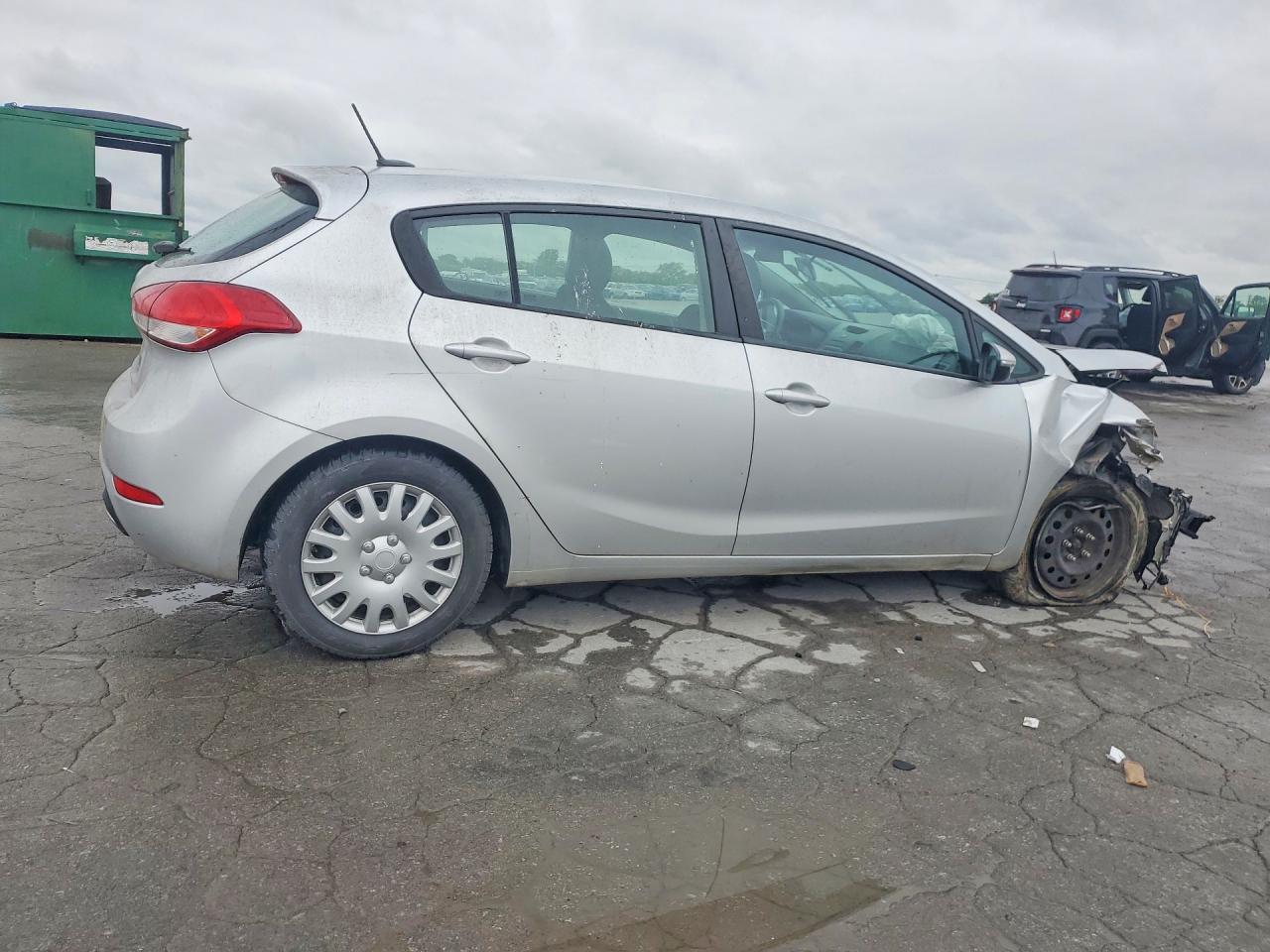 2016 Kia Forte - Фото 3