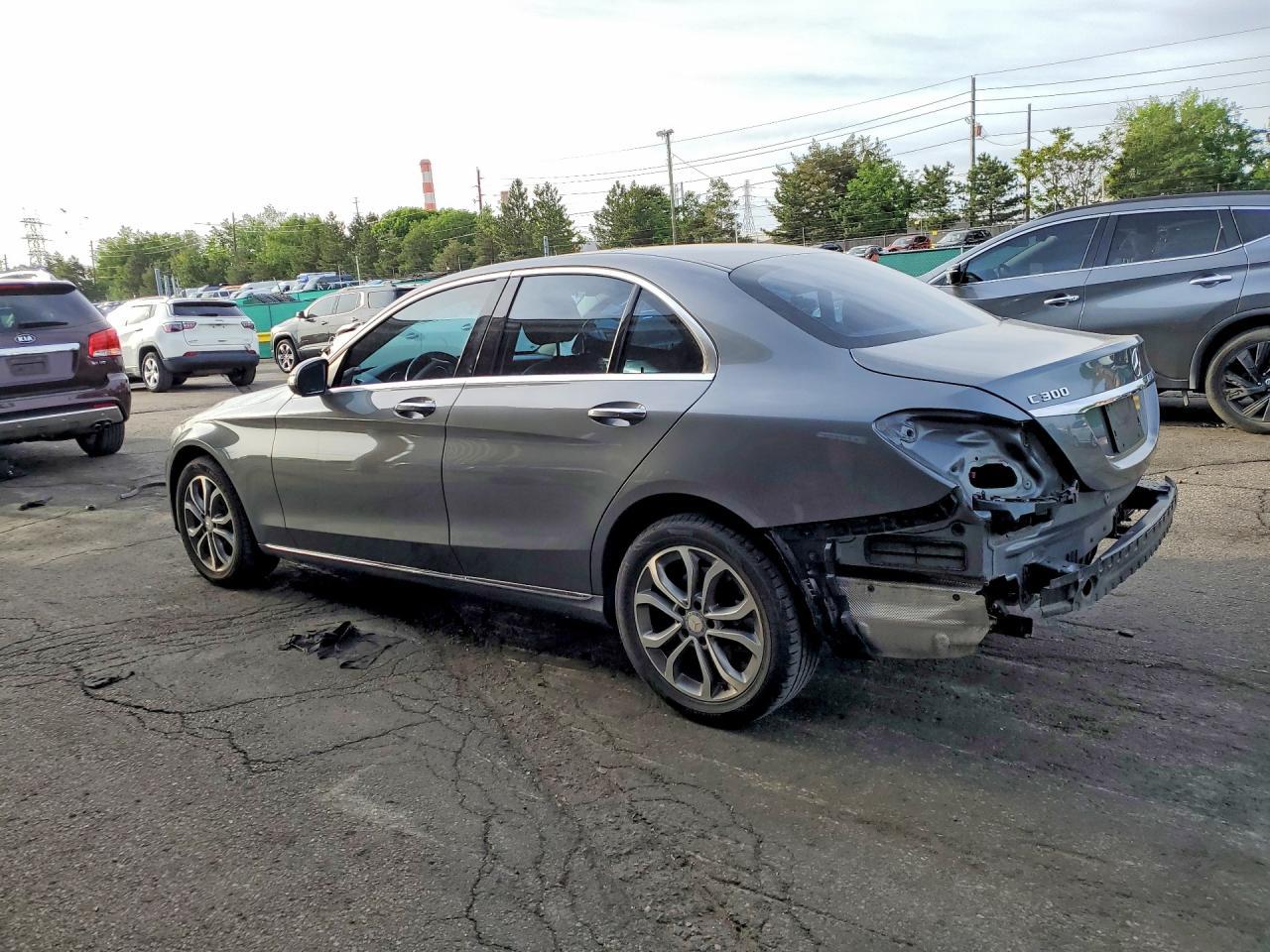 2017 Mercedes-Benz C 300 4Matic - Фото 2