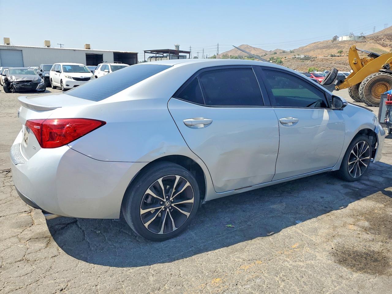 2018 Toyota Corolla - Фото 3