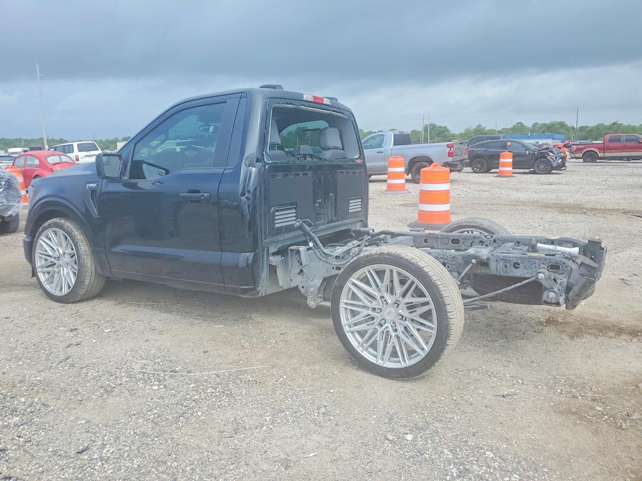 2023 Ford F150 - Фото 2