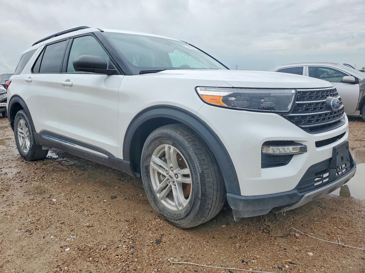 2022 Ford Explorer Xlt - Фото 4