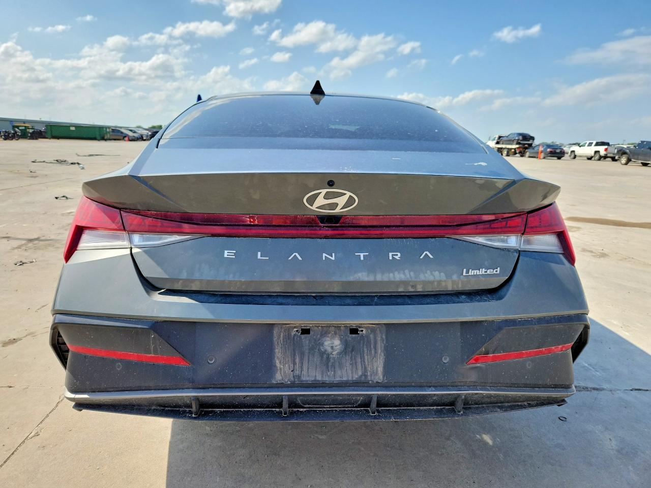 2024 Hyundai Elantra Limited - Фото 6