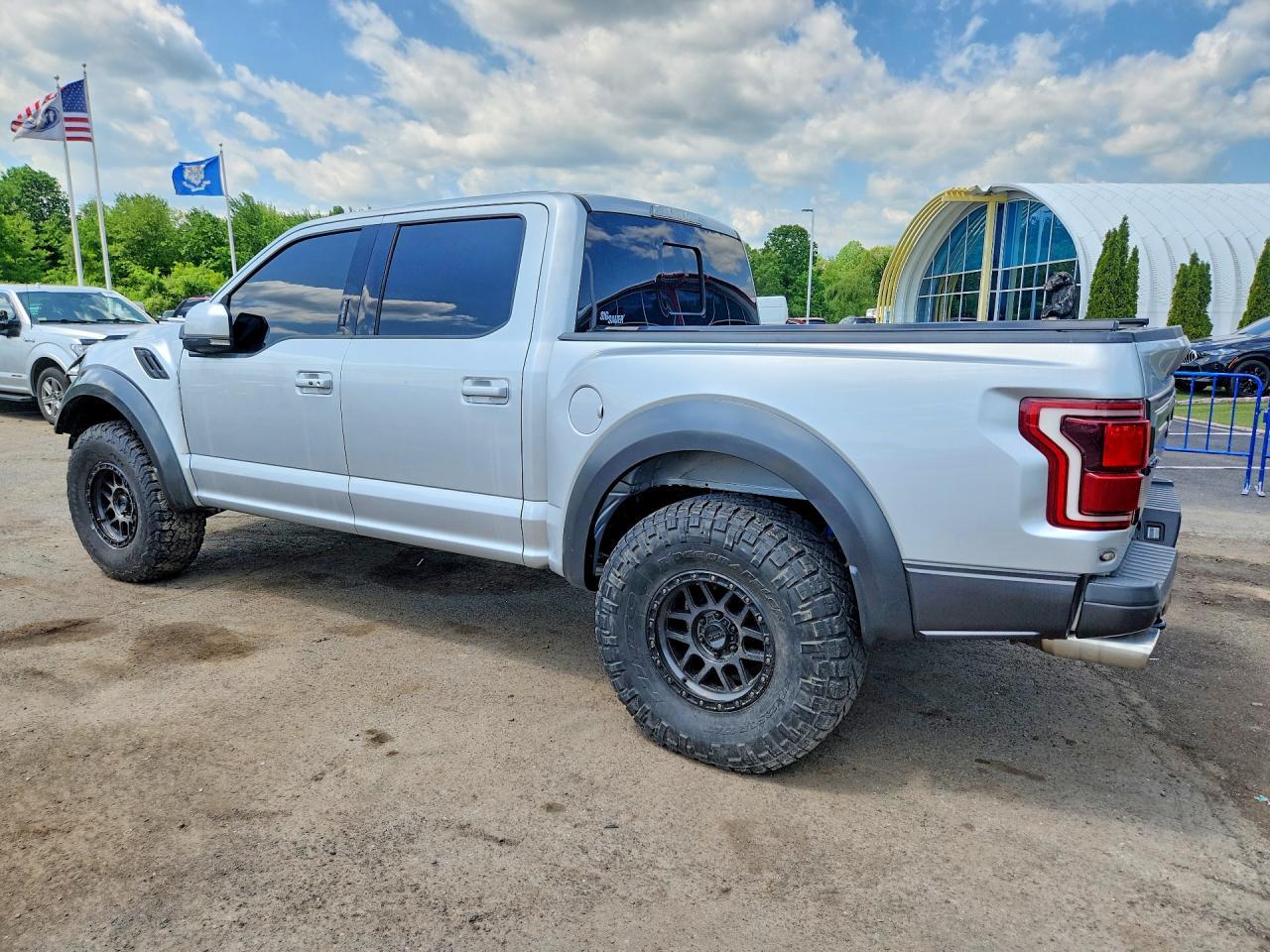 2017 Ford F150 Raptor - Фото 2