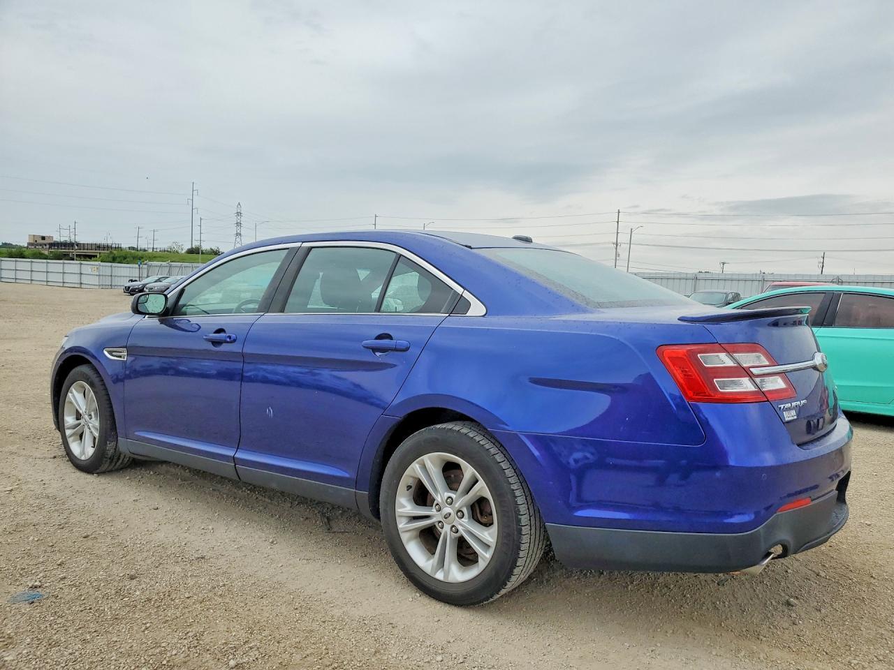 2015 Ford Taurus Sel - Фото 2